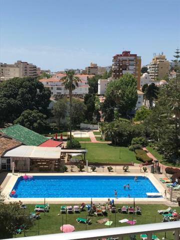 Апартаменты Carihuela Park Palace - Cocasa Торремолинос Экстерьер фото